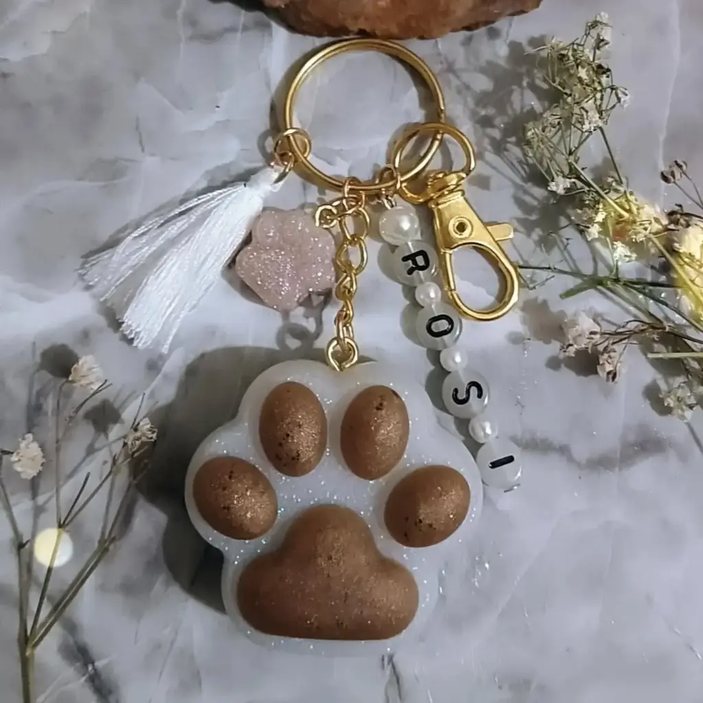 LLAVERO PATITAS PERSONALIZADAS