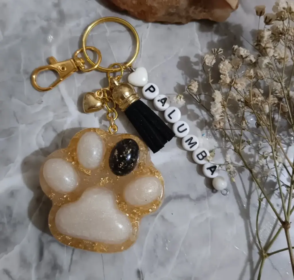 LLAVERO PATITAS PERSONALIZADOS 